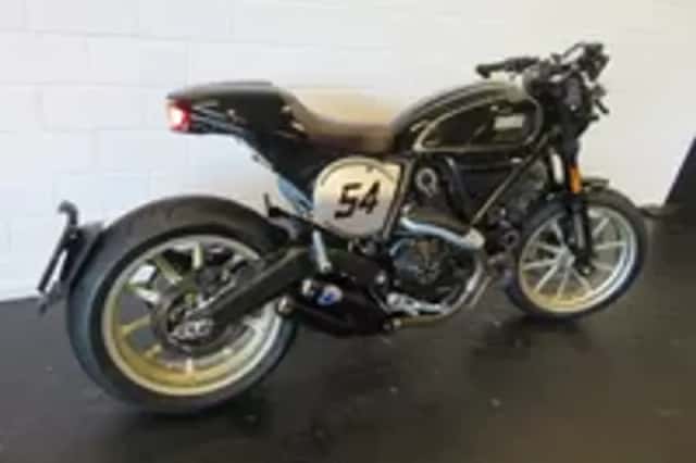 Ducati Scrambler CAFE RACER (2017) thumbnail 3