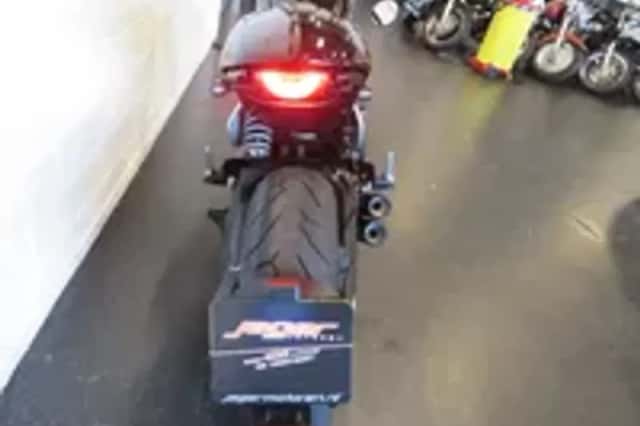 Ducati Scrambler CAFE RACER (2017) thumbnail 4