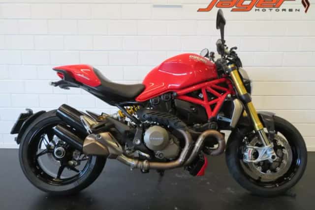 Ducati Monster 1200 S (2014) thumbnail 1