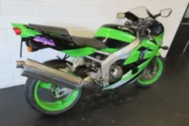 Kawasaki Ninja (2000) thumbnail 3