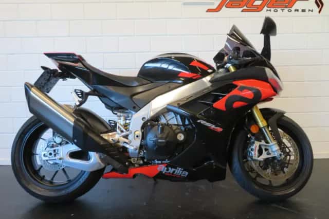 Aprilia RSV4 Factory (2021) thumbnail 1