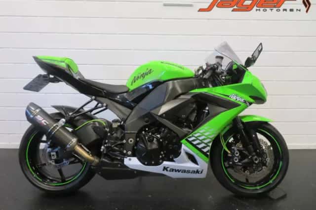 Kawasaki ZX 10 (2011) thumbnail 1