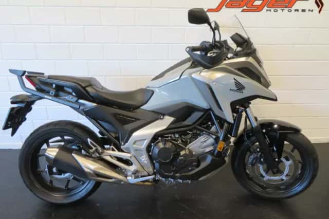 Honda NC750X (2023) thumbnail 1
