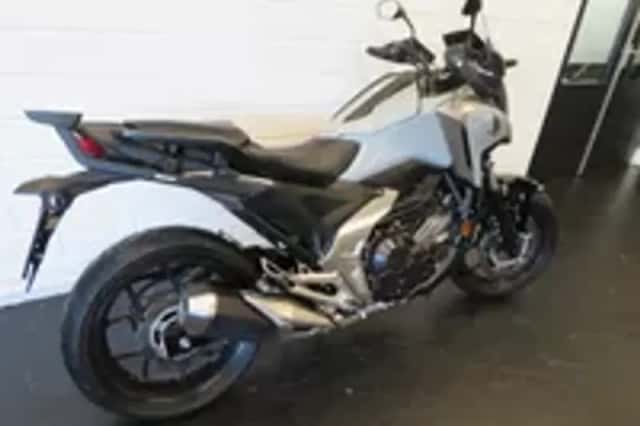 Honda NC750X (2023) thumbnail 3