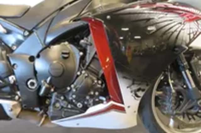 Yamaha YZF-R1 (2009) thumbnail 5
