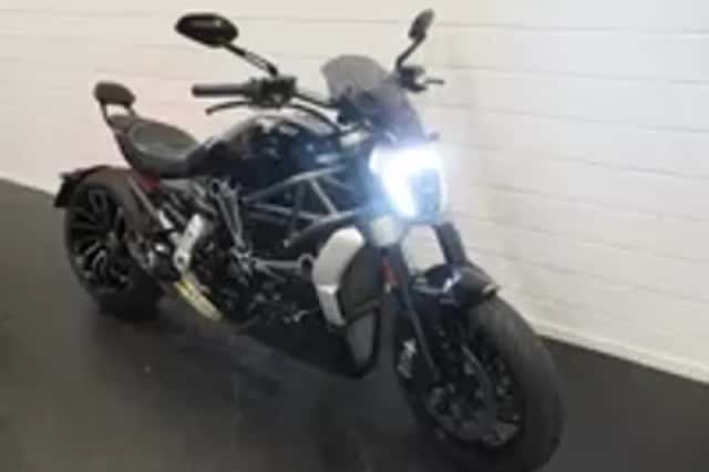 Ducati Xdiavel (2016) thumbnail 2