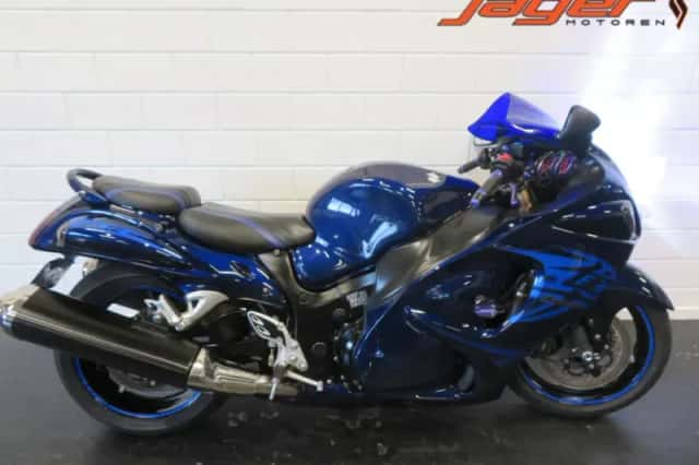 Suzuki GSX 1300R Hayabusa (2011) thumbnail 1