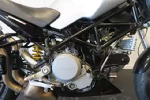 Ducati Monster S2R (2006) thumbnail 5