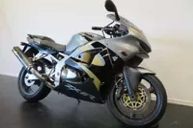 Kawasaki Ninja (1999) thumbnail 2