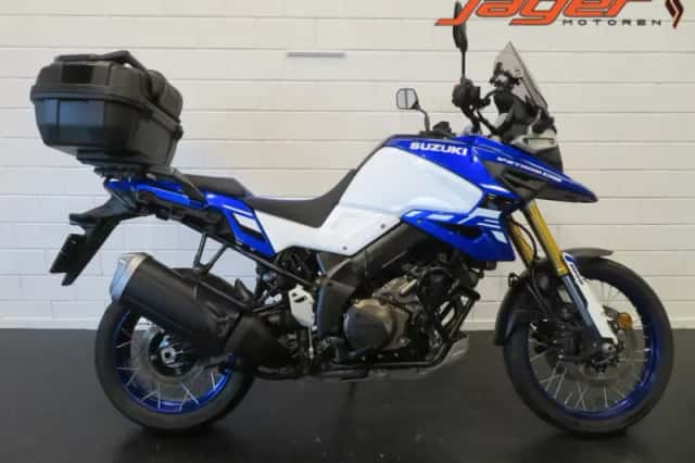 Suzuki V-Strom (2024) thumbnail 1