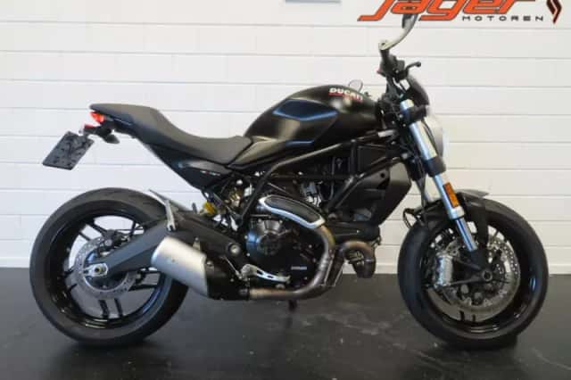 Ducati Monster 797 (2017) thumbnail 1