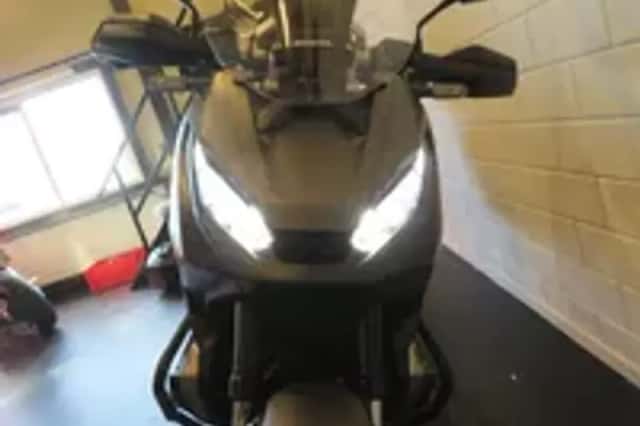 Honda X-ADV (2020) thumbnail 4
