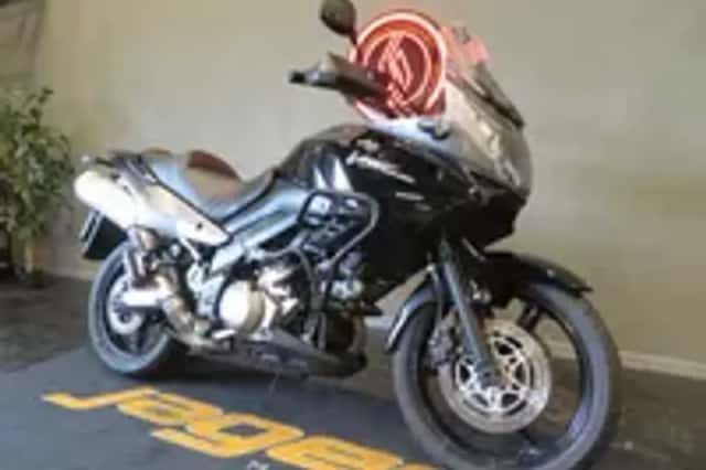 Suzuki V-Strom (2008) thumbnail 2
