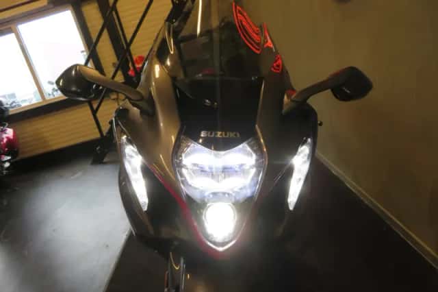 Suzuki Hayabusa GSX1300R (2024) thumbnail 4