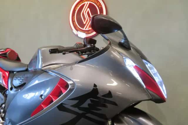 Suzuki Hayabusa GSX1300R (2024) thumbnail 5