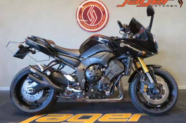 Yamaha FZ8 Fazer (2012) thumbnail 1