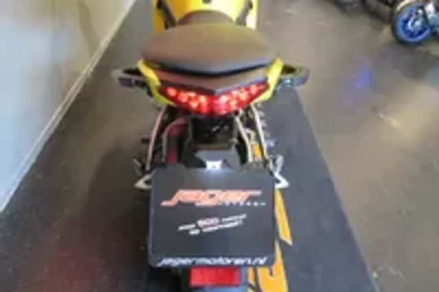 Kawasaki Er-6n (2013) thumbnail 4