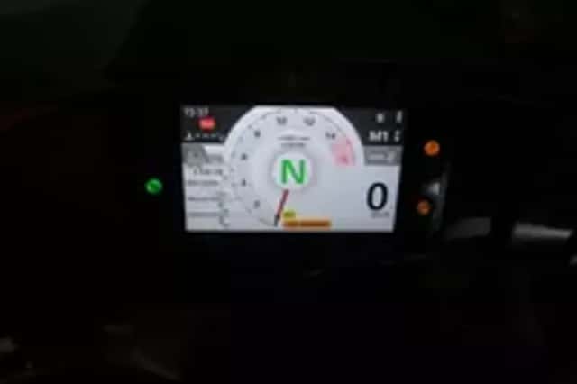 Honda CBR1000RR (2022) thumbnail 6