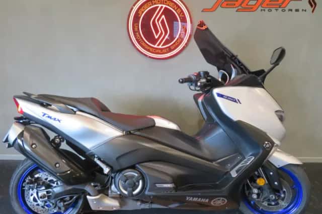 Yamaha T MAX 530 SX (2017) thumbnail 1