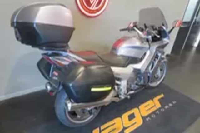 Yamaha FJR1300 (2004) thumbnail 3