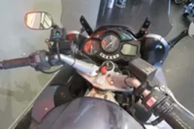 Yamaha FJR1300 (2004) thumbnail 5
