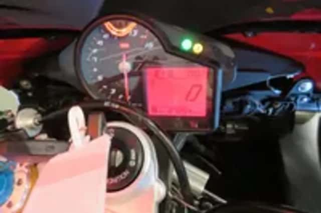 Aprilia RSV 4 Factory (2010) thumbnail 6