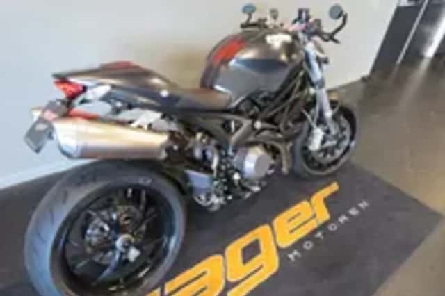Ducati Monster 1100 (2009) thumbnail 3