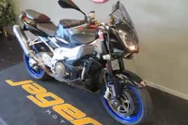 Aprilia Tuono 1000 (2007) thumbnail 2
