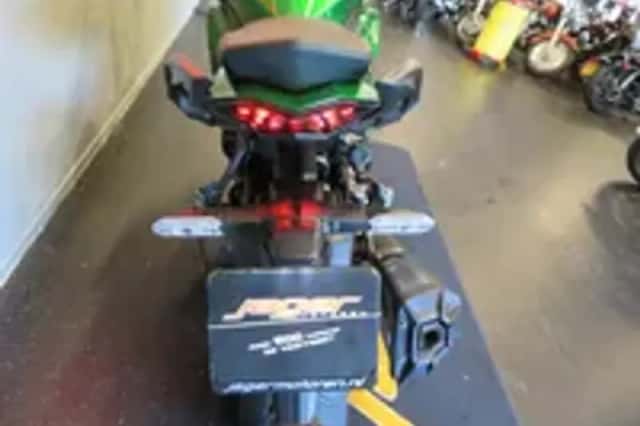Kawasaki Ninja 1000SX (2020) thumbnail 4