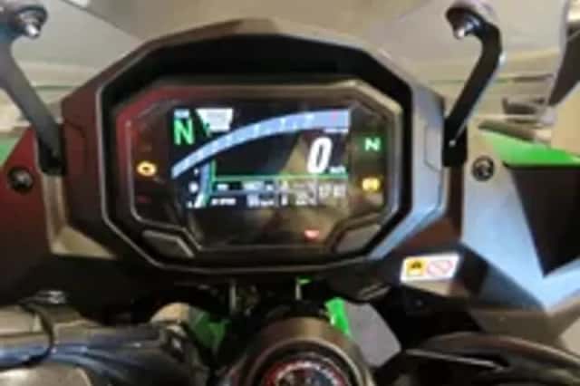Kawasaki Ninja 1000SX (2020) thumbnail 6