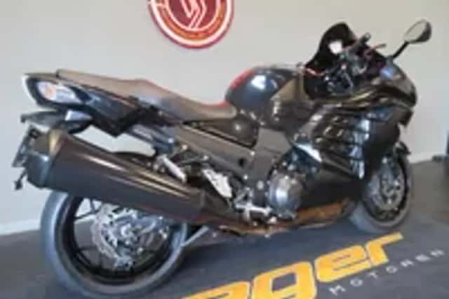 Kawasaki ZZR1400 (2014) thumbnail 3