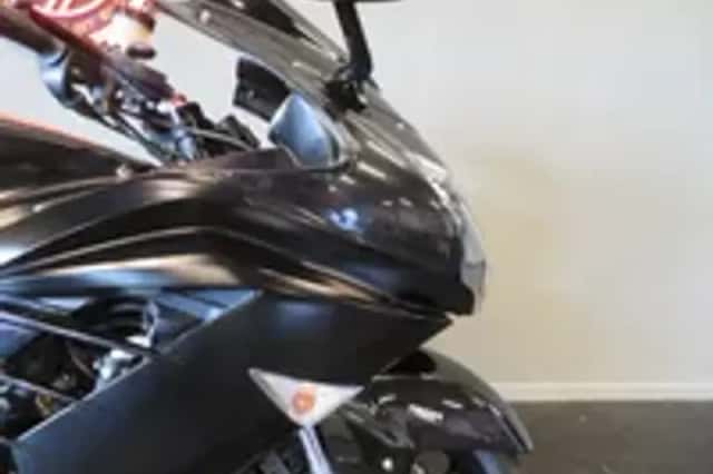 Kawasaki ZZR1400 (2014) thumbnail 6