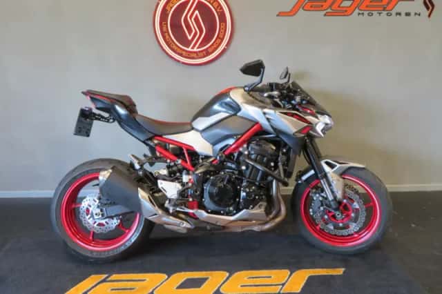 Kawasaki Z900 (2023) thumbnail 1