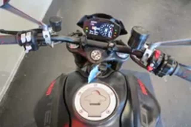 Ducati Monster 950 937 (2021) thumbnail 5