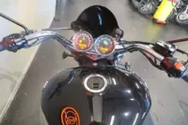 Triumph Rocket 3 ROADSTER (2012) thumbnail 5