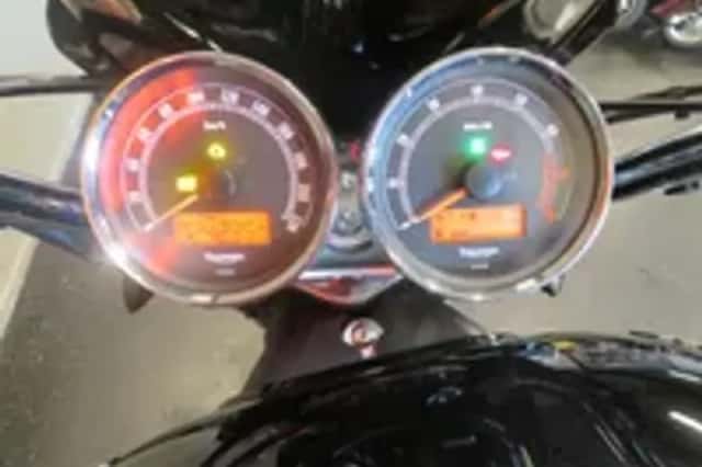 Triumph Rocket 3 ROADSTER (2012) thumbnail 6