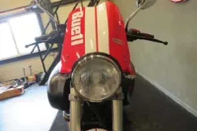 Buell X1 Lightning (2001) thumbnail 4