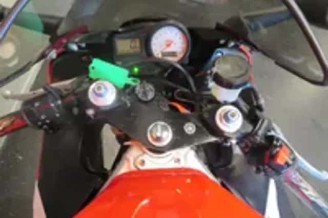 Yamaha YZF-R6 (1999) thumbnail 5