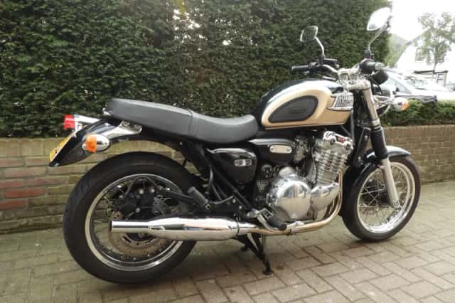 Triumph Thunderbird 900 (2001) thumbnail 4