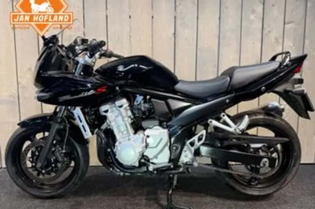 Suzuki GSF 650 S (2008) thumbnail 4