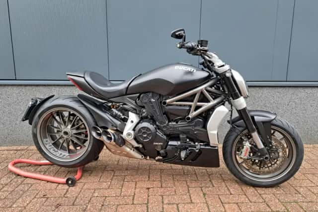 Ducati Xdiavel (2016) thumbnail 1