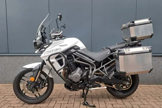 Triumph Tiger 800 XRX (2019) thumbnail 2