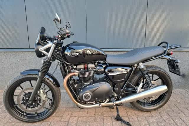 Triumph Street Twin 900 (2020) thumbnail 2