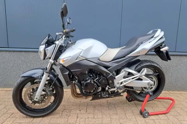 Suzuki GSR600 (2013) thumbnail 3