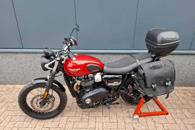 Triumph Street Scrambler 900 (2019) thumbnail 2