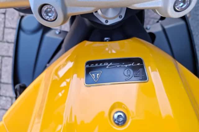 Triumph Speed Triple 94 (2016) thumbnail 4