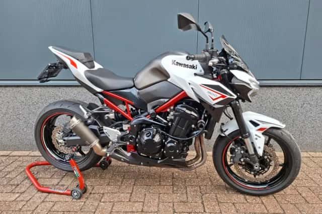 Kawasaki Z900 (2023) thumbnail 1