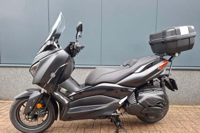 Yamaha YP 400 X Max (2019) thumbnail 2