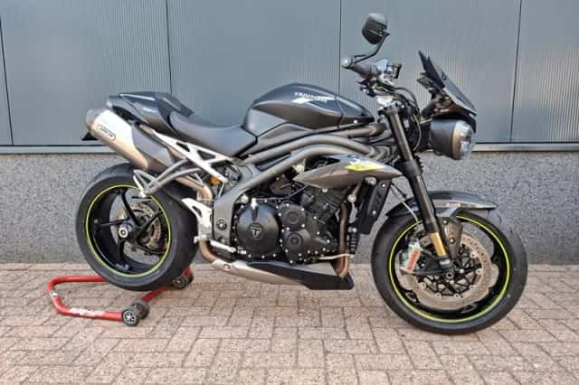 Triumph Speed Triple RS (2019) thumbnail 1