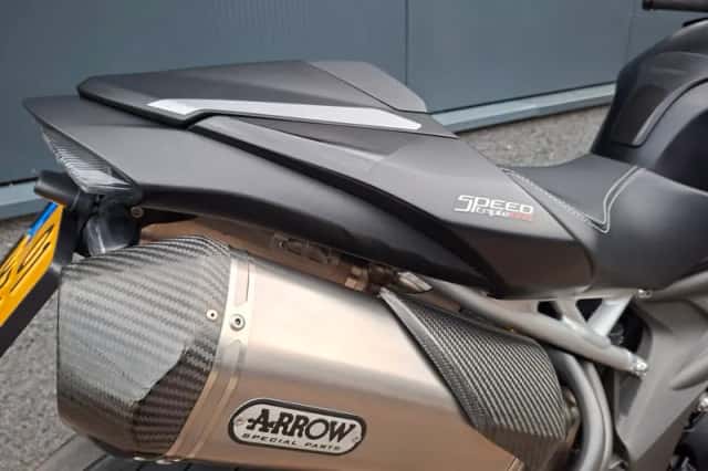 Triumph Speed Triple RS (2019) thumbnail 6